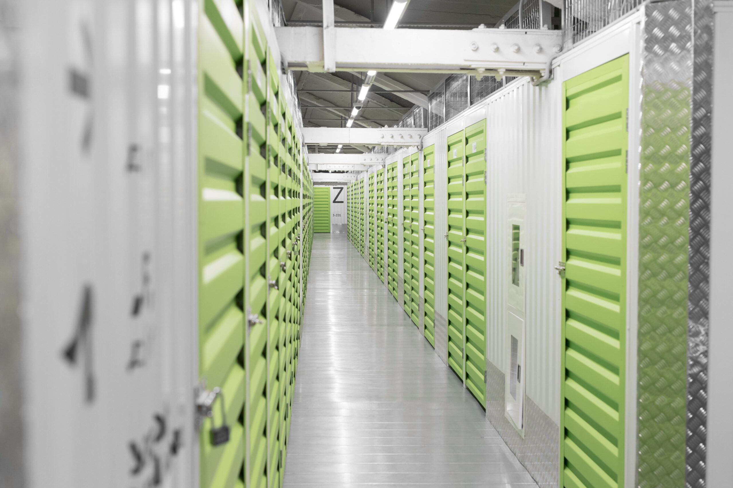 Logistic center with storage units scaled