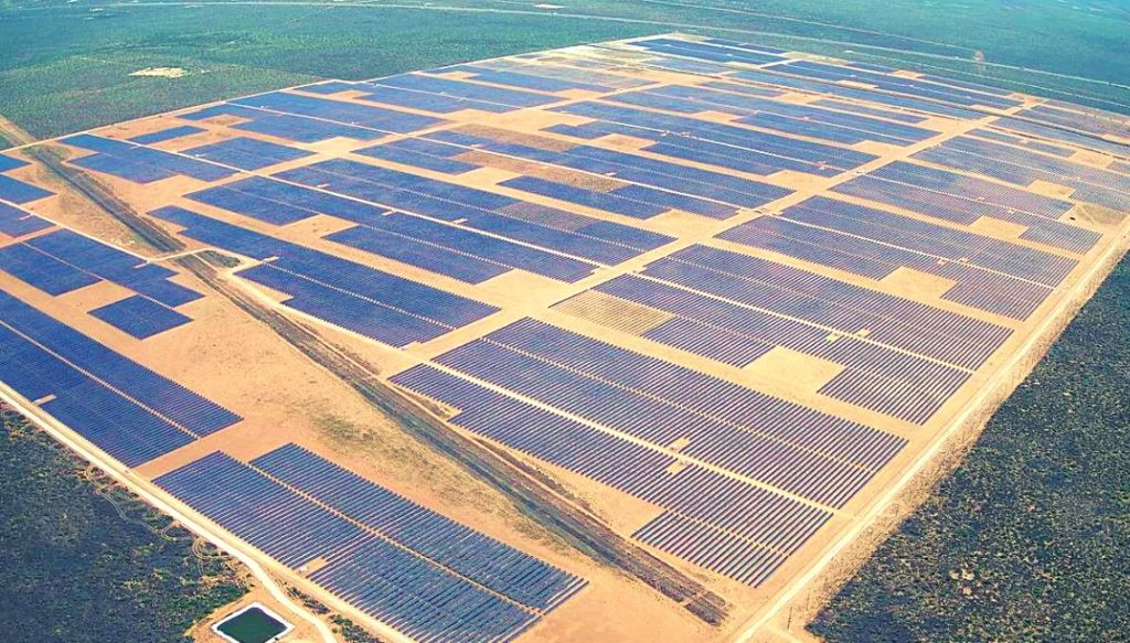 Solar Energy Vs. Hydropower: What’s The Difference? 2 Chariot energy's oberon solar farm located in west texas